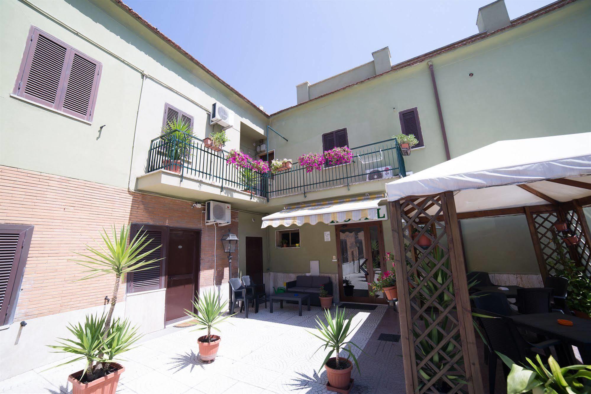 Hotel Le Rose Tivoli Terme Eksteriør bilde
