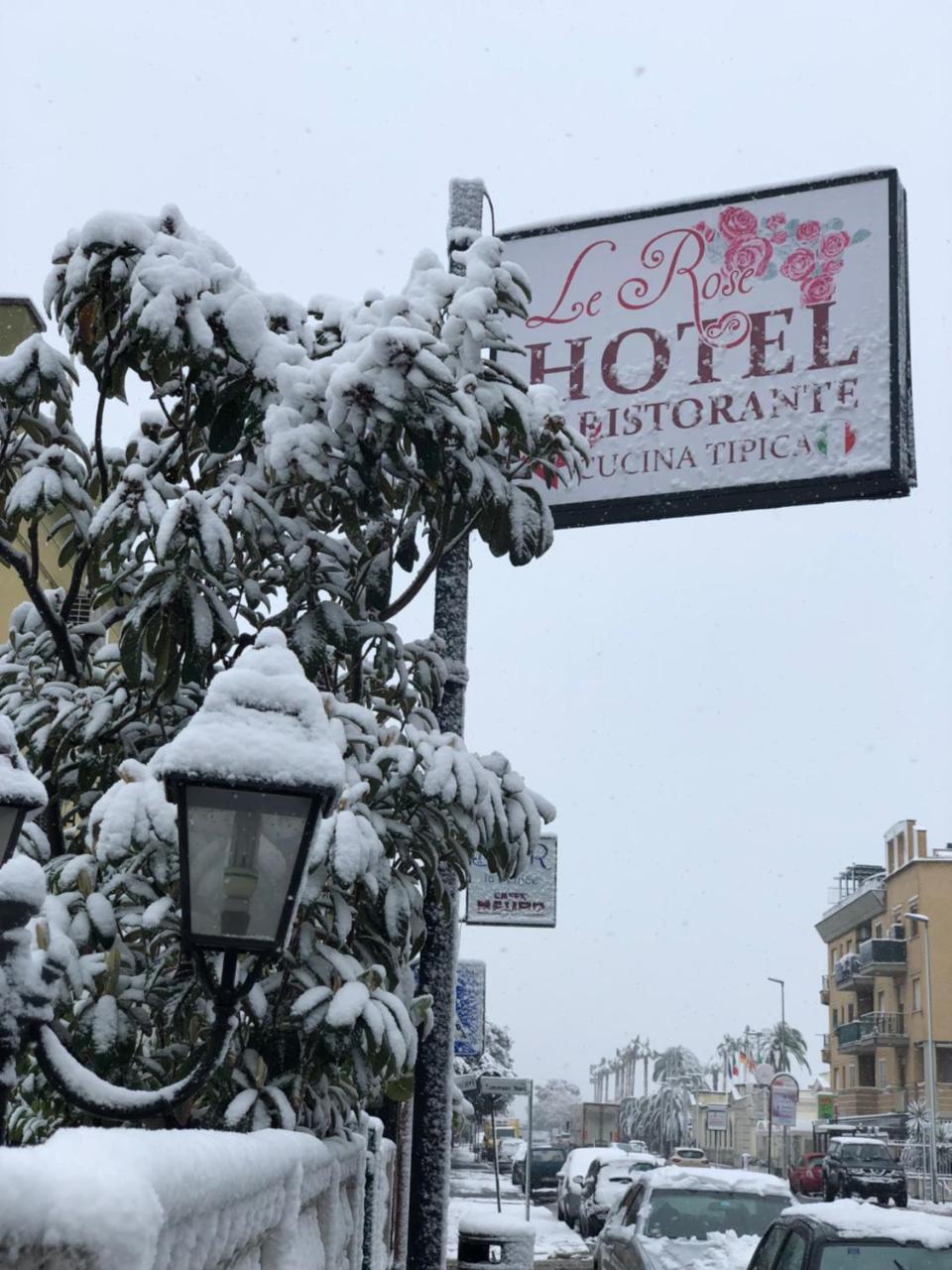 Hotel Le Rose Tivoli Terme Eksteriør bilde